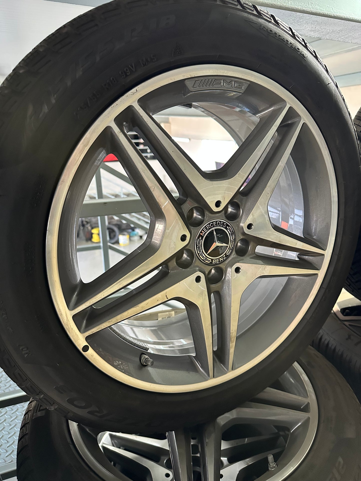 Нови Mercedes GLA 35 AMG Klasse 18 Zoll W156 Мерцедес ГЛА класа W156 X156 18 цола зимен комплект зимни гуми