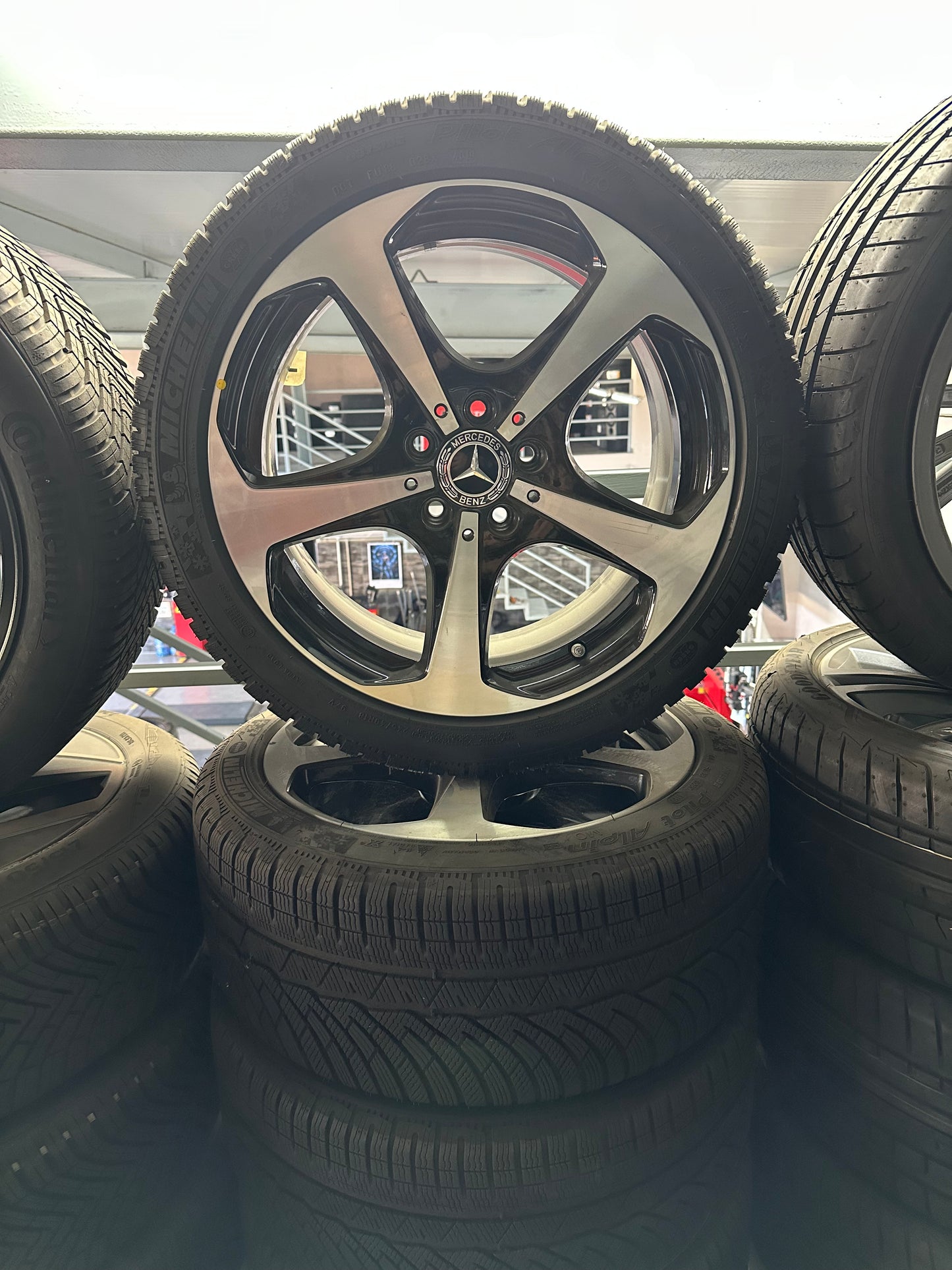 Mercedes E Klasse W212 245 40 18 Zoll Мерцедес E класа W212 245 40 18 цола зимен комплект зимни гуми