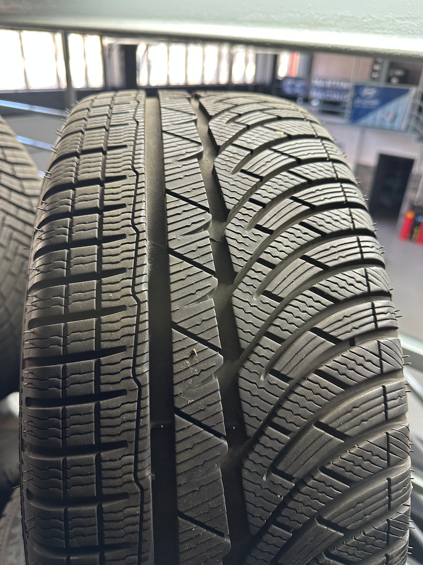 Mercedes E Klasse W212 245 40 18 Zoll Мерцедес E класа W212 245 40 18 цола зимен комплект зимни гуми