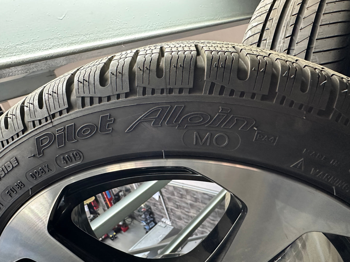 Mercedes E Klasse W212 245 40 18 Zoll Мерцедес E класа W212 245 40 18 цола зимен комплект зимни гуми