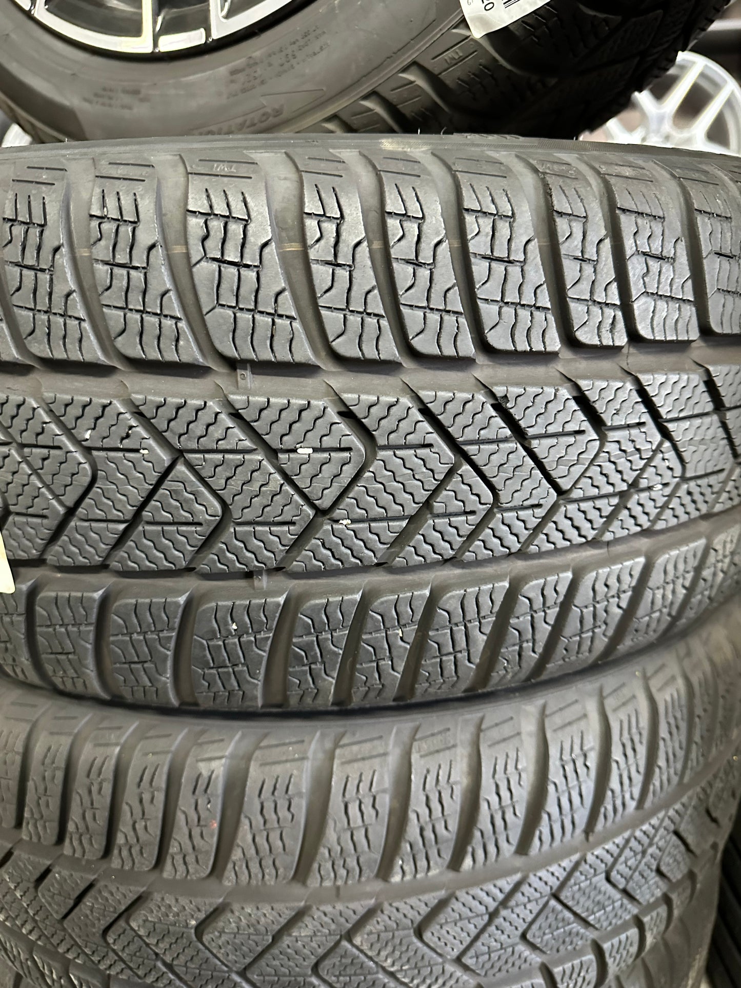 Оригинал Mercedes C klasse W206 18 Zoll Мерцедес Ц класа W206 18 цола зимен комплект зимни гуми