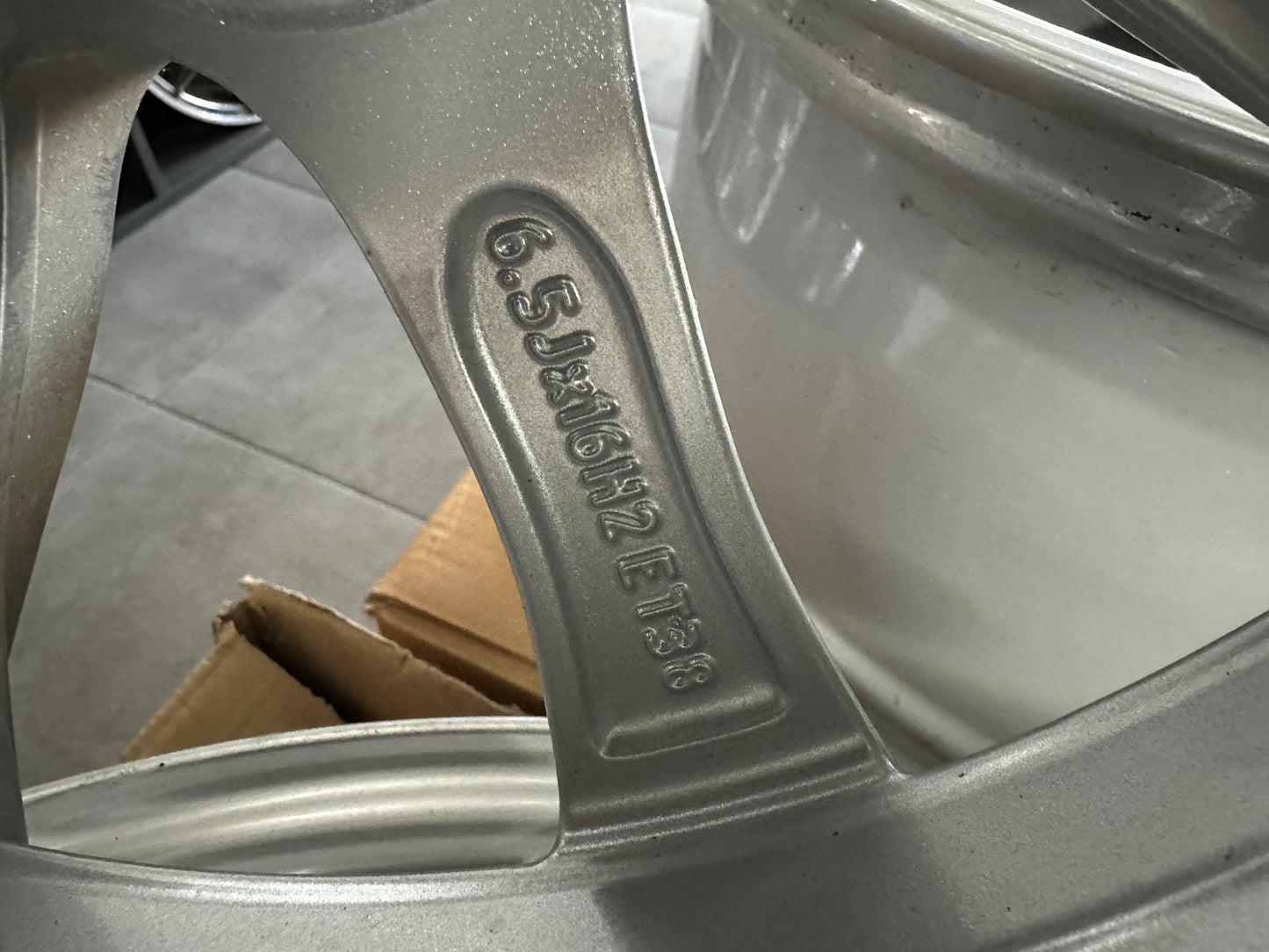 Оригинални Mercedes C Klasse W205 16 Zoll Мерцедес Ц Класа W205 Алуминиеви джанти 16 цола 6,5J ET38