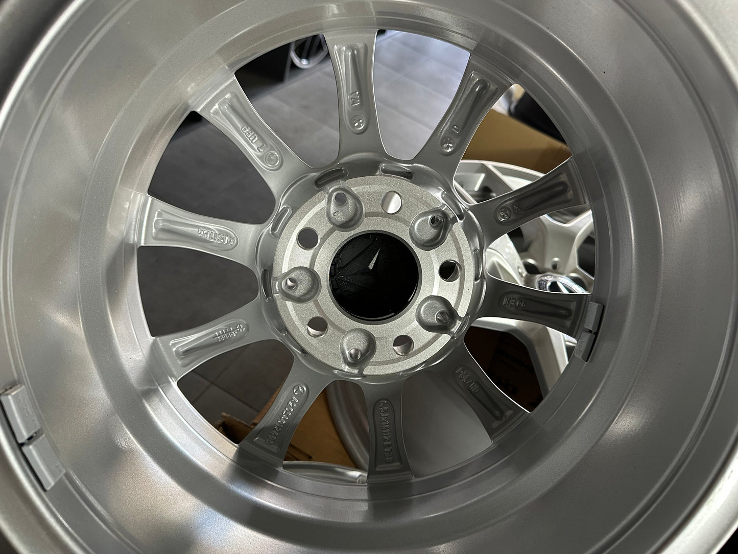 Оригинални Mercedes C Klasse W205 16 Zoll Мерцедес Ц Класа W205 Алуминиеви джанти 16 цола 6,5J ET38