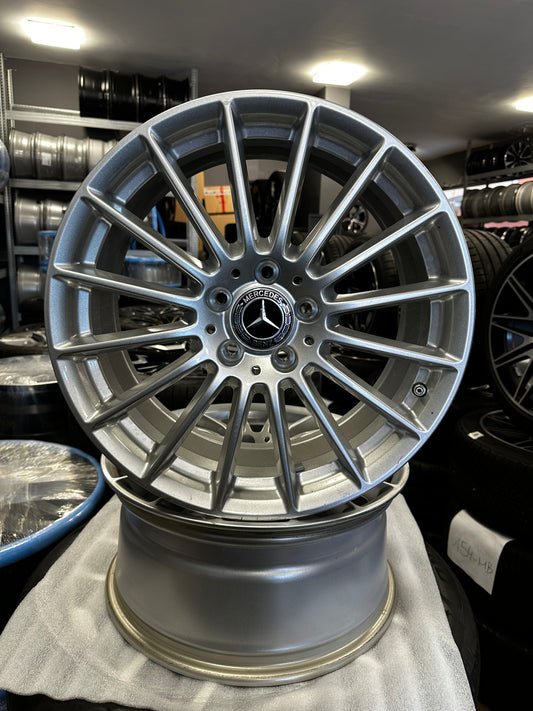 Като Нови Оригинални Mercedes E Klasse W213 18 Zoll Мерцедес Е Класа W213 Алуминиеви джанти 18 цола 8J ET43 A2134015600