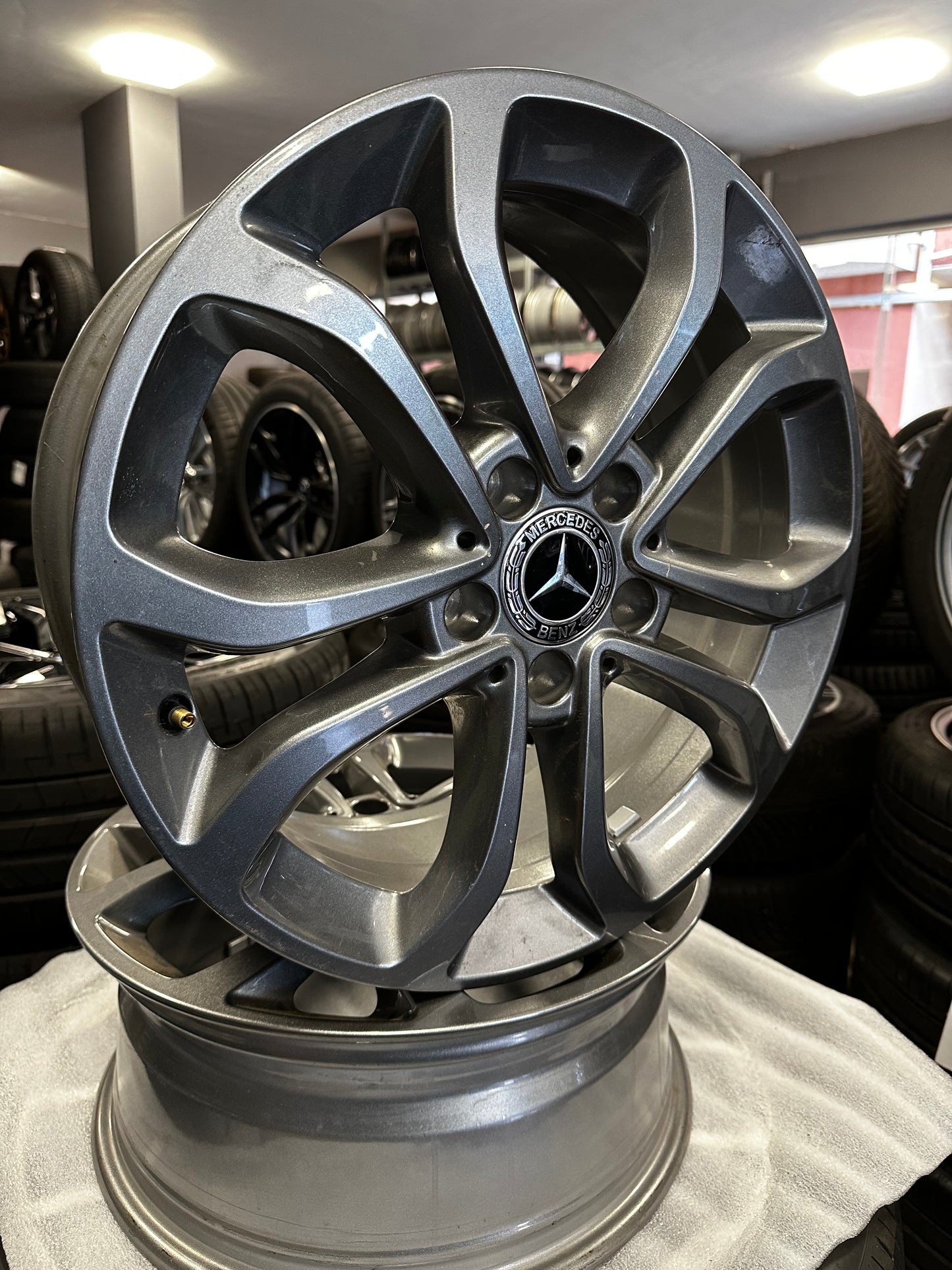 Оригинални Mercedes C Klasse W205 17 Zoll Мерцедес Ц Класа W205 Алуминиеви джанти 17 цола 7J ET48,5  A2054010200