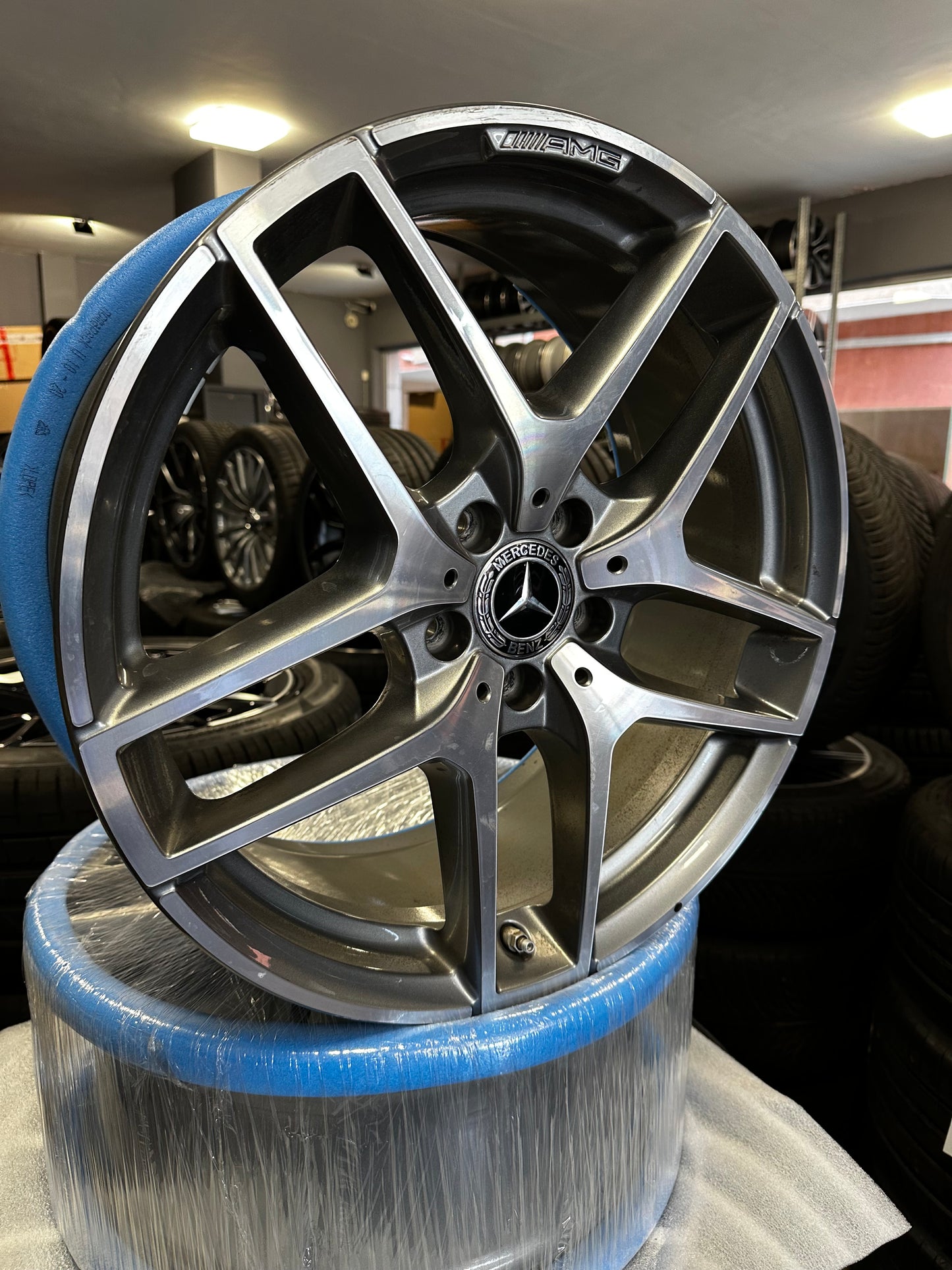 Оригинални Mercedes  GLC Klasse W253 AMG 19 Zoll Мерцедес ГЛЦ Класа W253 Алуминиеви АМГ джанти 19 цола 8J ET38 A2534011800