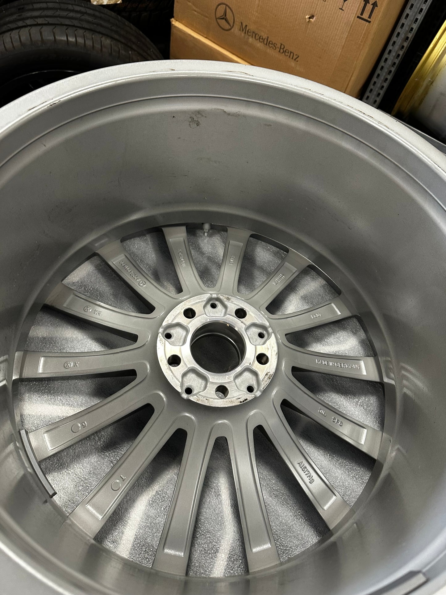 Оригинални като Нови Mercedes S Klasse W223 AMG 20 Zoll Мерцедес С Класа W223 Алуминиеви джанти AMG 20 цола A2234011500 A2234011600 9J 10J