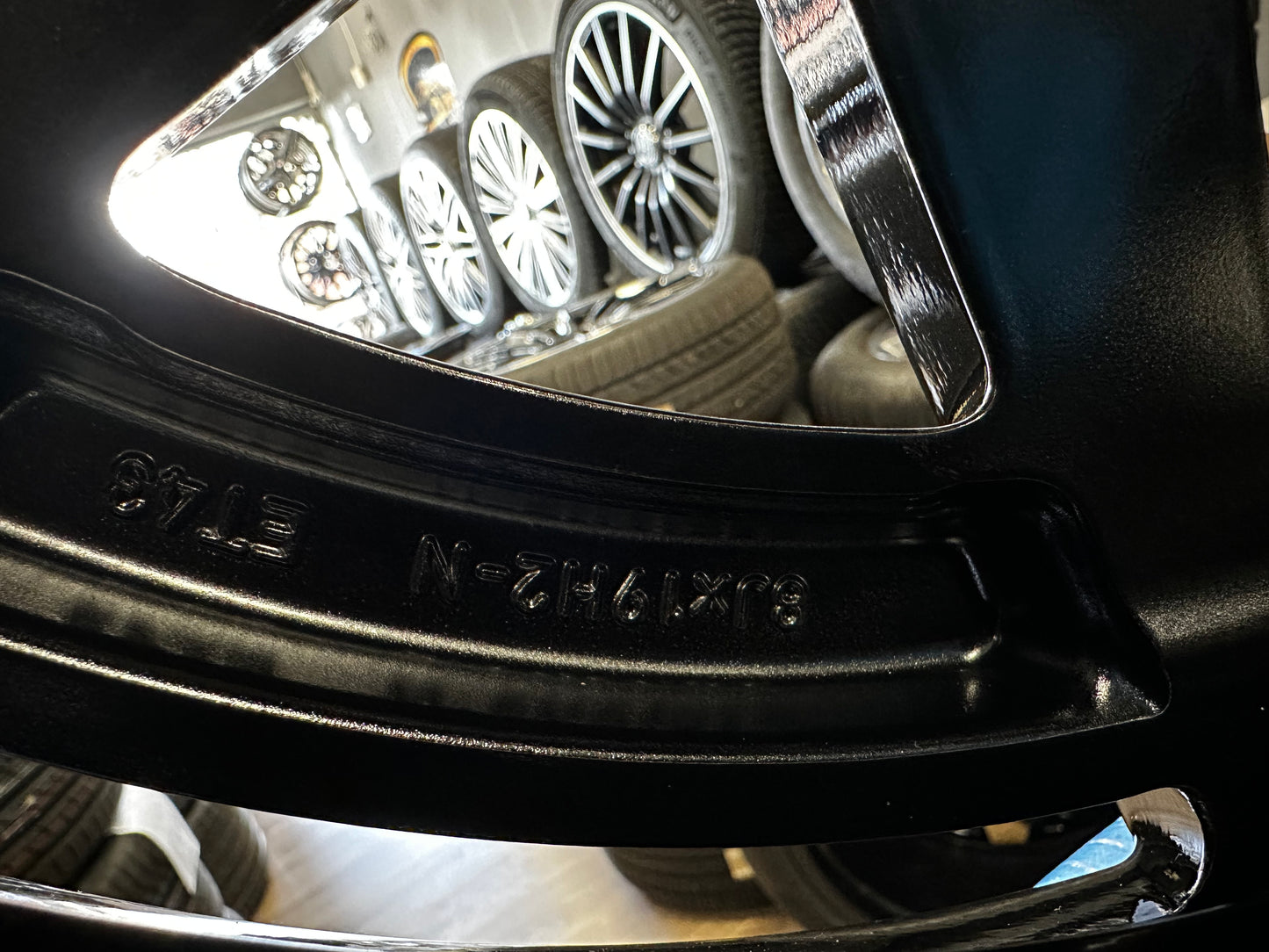 Оригинални Нови Mercedes E Klasse W213 AMG 19 Zoll Мерцедес Е Класа W213 Алуминиеви джанти AMG 19 цола A2134016500