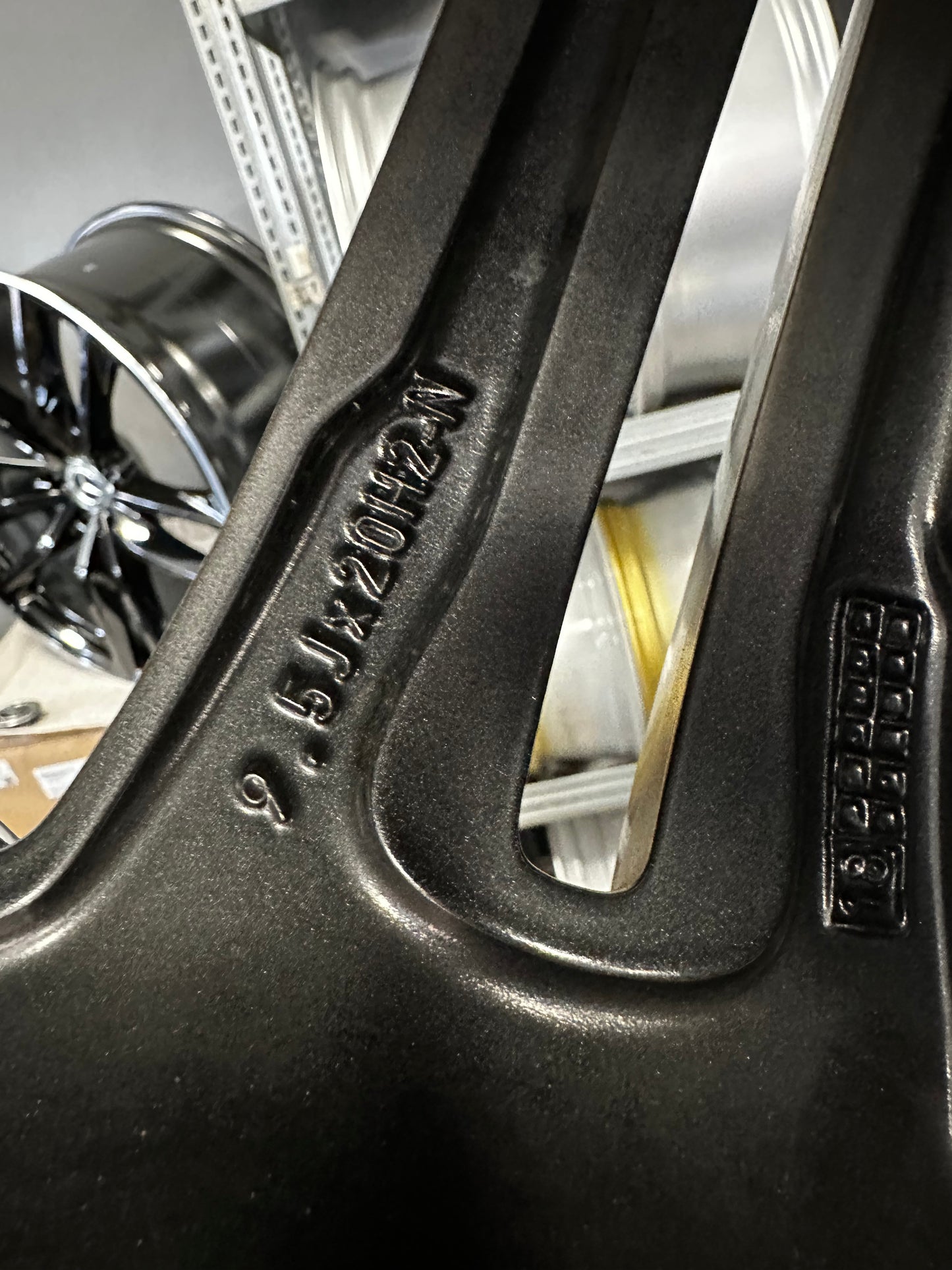 Оригинални Mercedes AMG GT 4 Door W290 20 Zoll Мерцедес AMG GT Алуминиеви джанти 20 цола  A2904010400 A2904010500