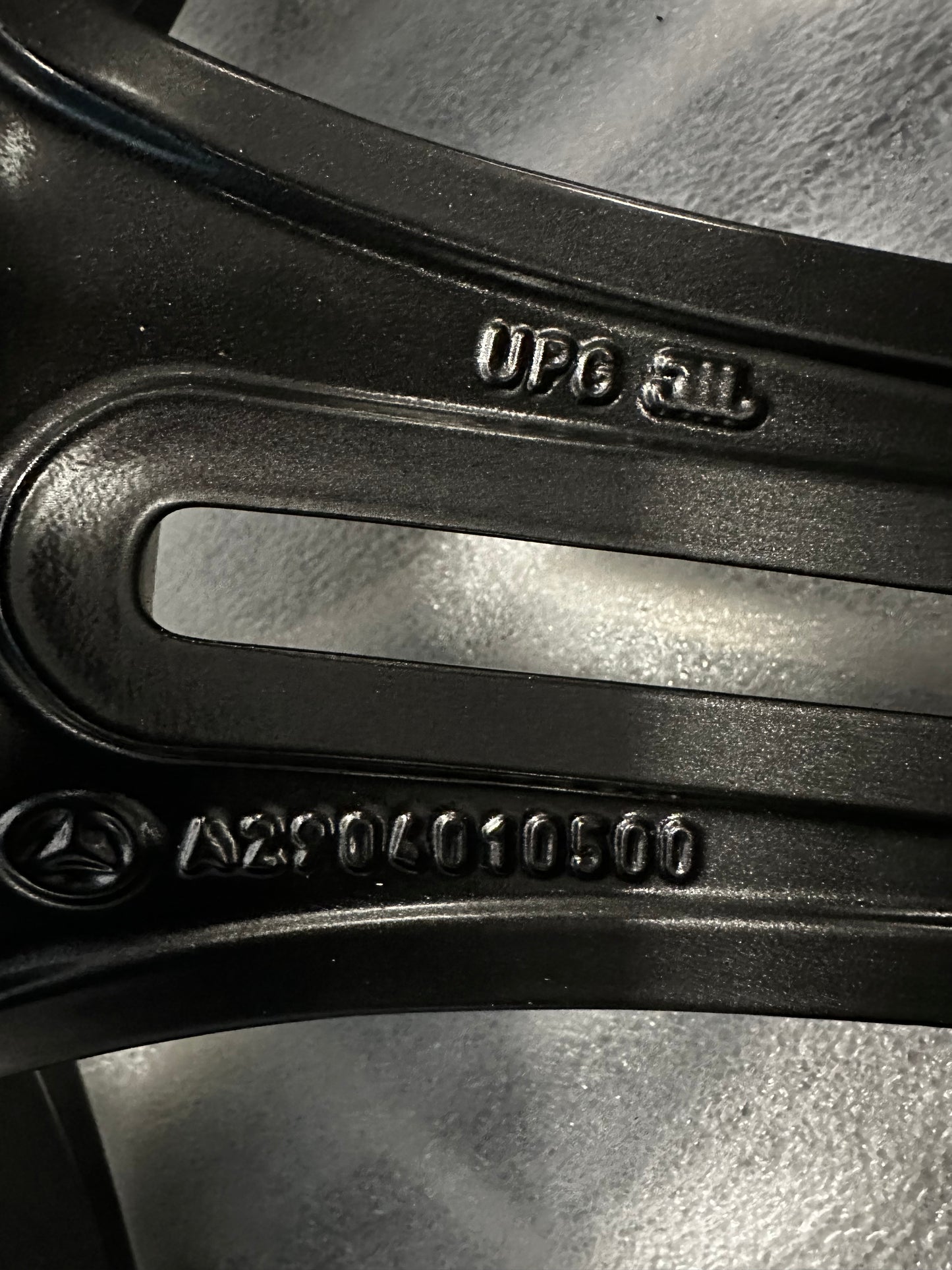 Оригинални Mercedes AMG GT 4 Door W290 20 Zoll Мерцедес AMG GT Алуминиеви джанти 20 цола  A2904010400 A2904010500