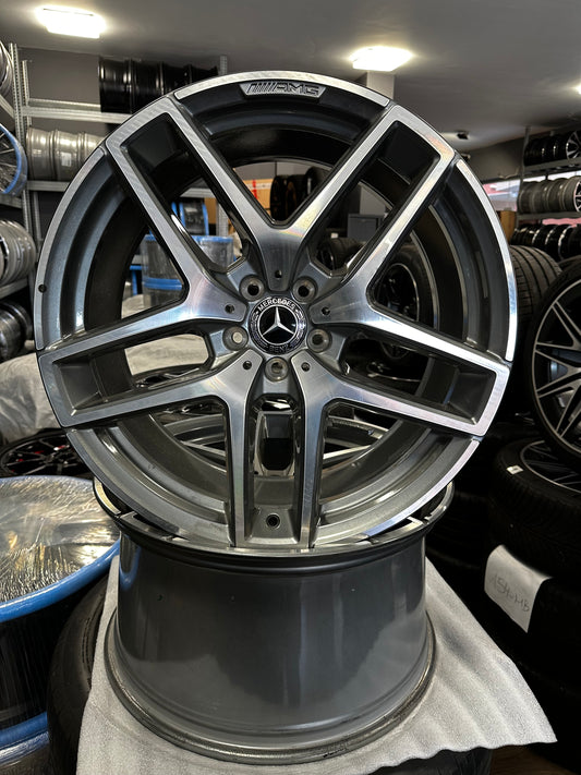 Оригинални като Нови Mercedes GLE Coupe W292 C292 AMG 21 Zoll Мерцедес ГЛЕ Купе W292 C292 AMG Алуминиеви джанти 21 цола A2924012900 A2924011700