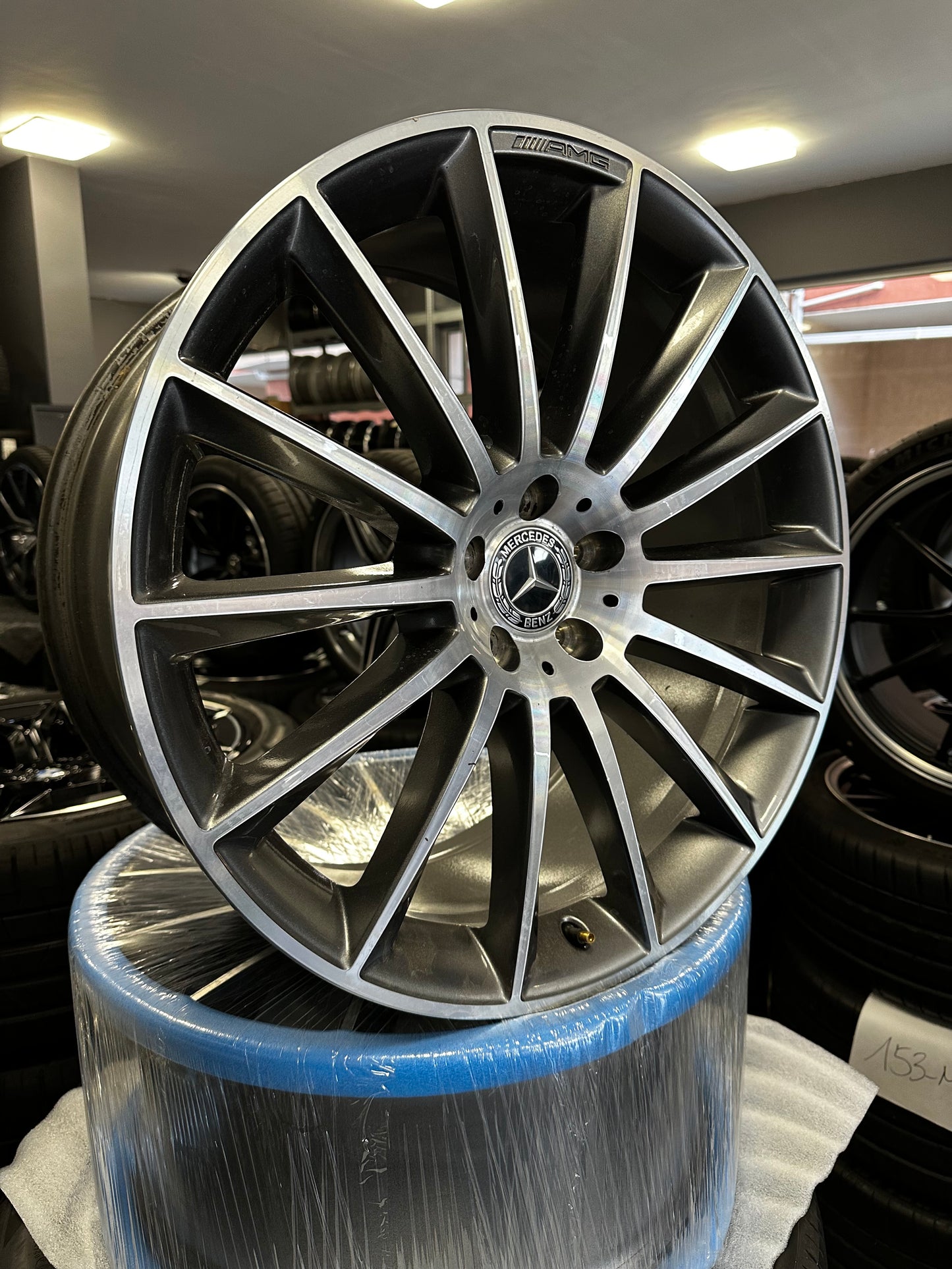Оригинални Mercedes AMG 21 Zoll W166 X166 GL GLS ML Klasse Мерцедес ГЛ ГЛС МЛ Класа W166 X166 AMG Алуминиеви джанти 21 цола 10J ET46 A1664013200