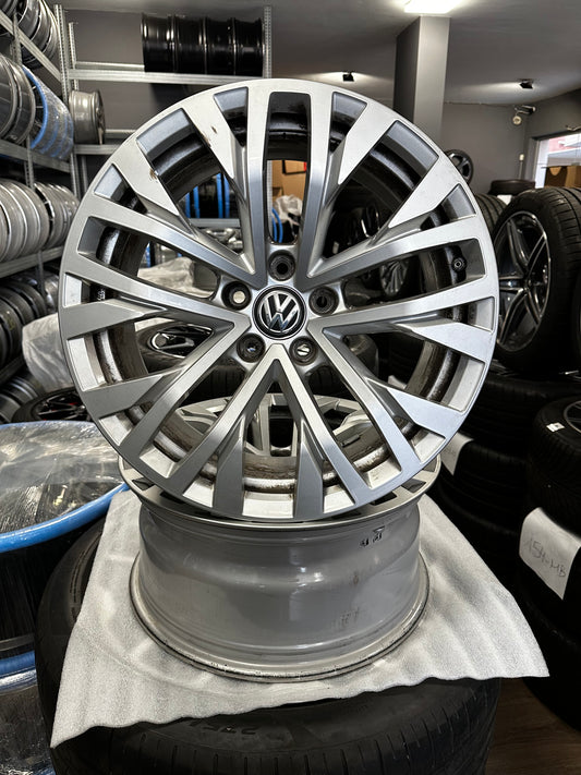 Оригинални VW Volkswagen Touareg 3 18 Zoll Фолксваген Туарег 3 Алуминиеви джанти 18 цола 760601025H 5x112 8J ET25