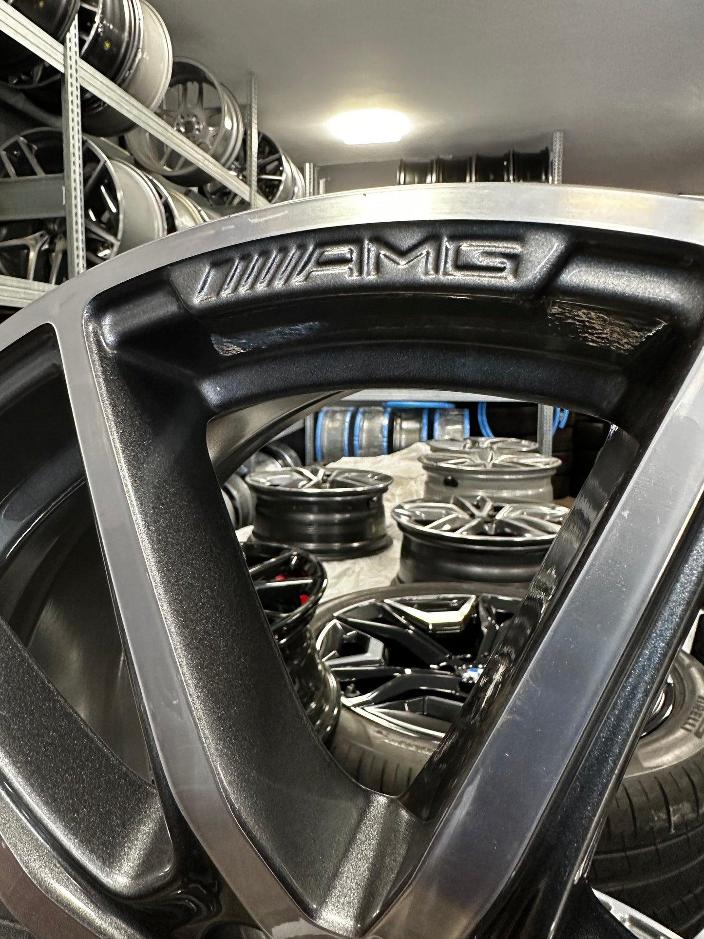 Оригинални като Нови Mercedes E Klasse W213 AMG 19 Zoll Мерцедес Е Класа W213 Алуминиеви AMG джанти 19 цола A2134017300 A2134017400 8J ET43 9J ET49