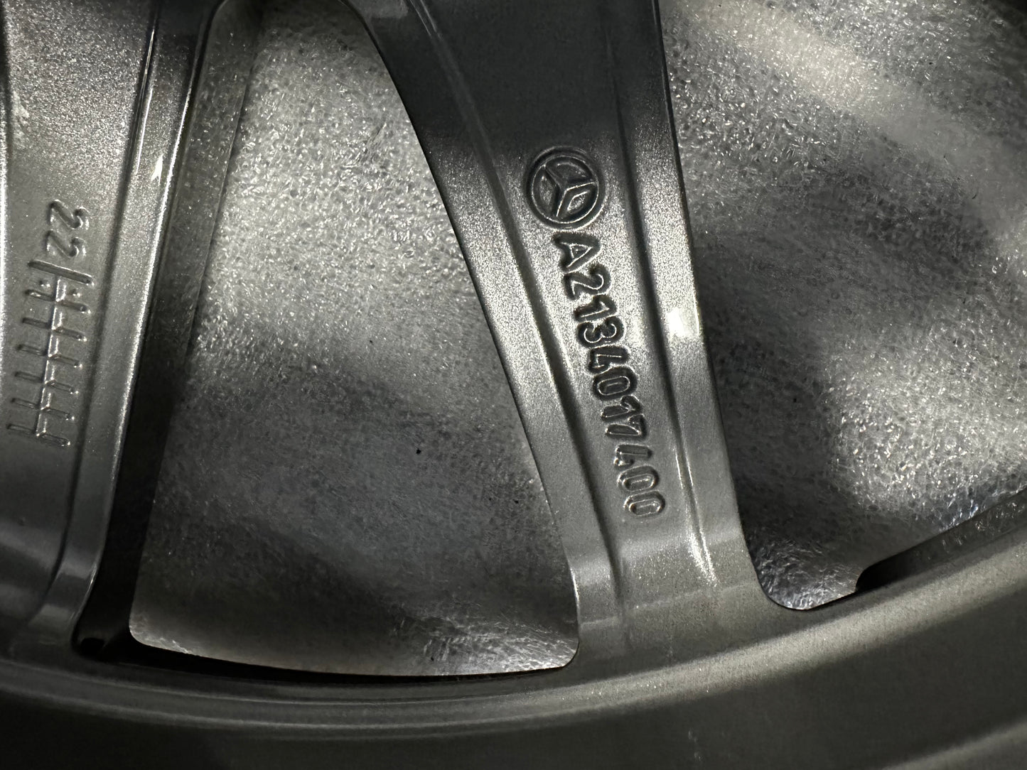 Оригинални като Нови Mercedes E Klasse W213 AMG 19 Zoll Мерцедес Е Класа W213 Алуминиеви AMG джанти 19 цола A2134017300 A2134017400 8J ET43 9J ET49