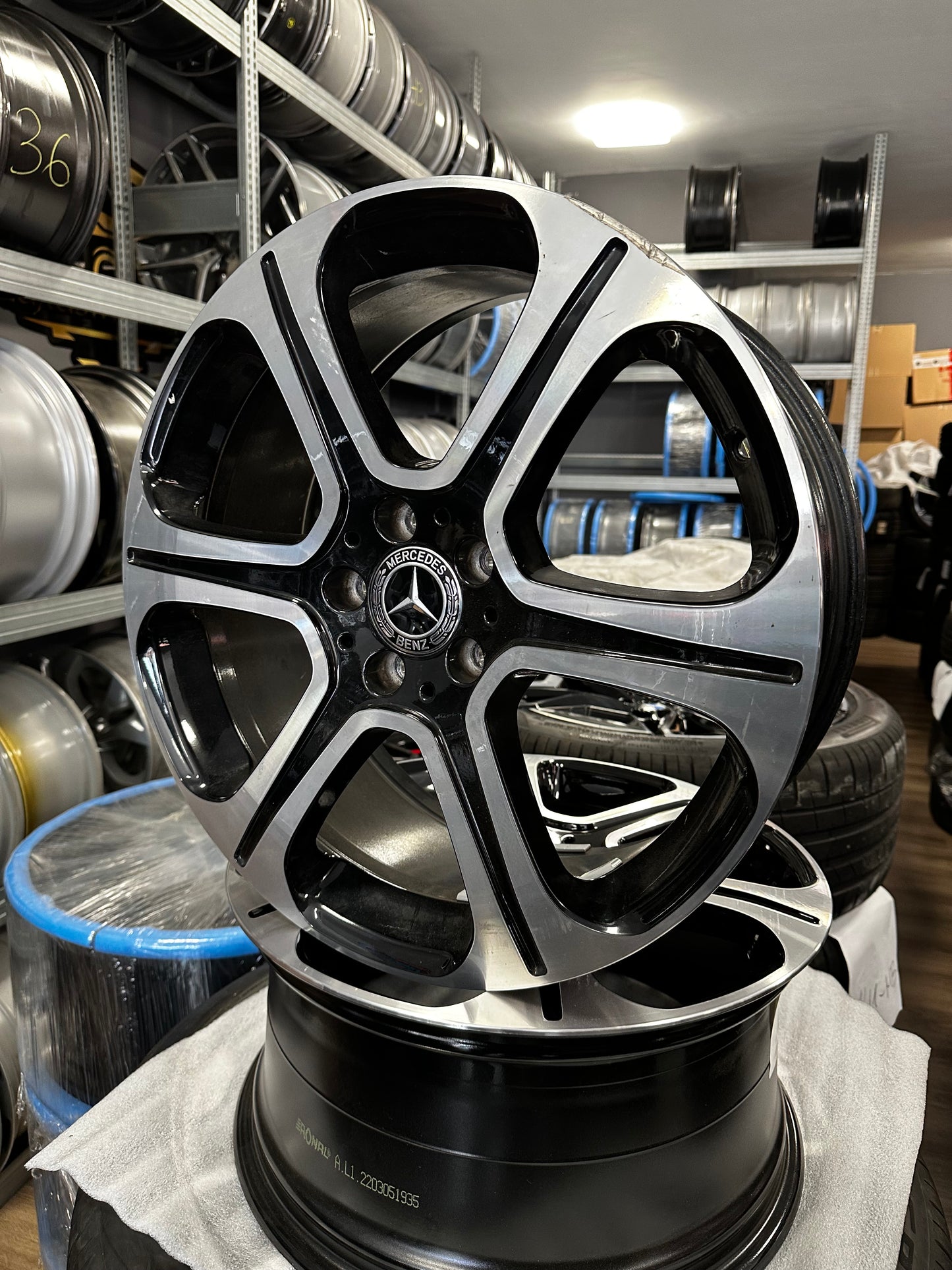 Оригинални Mercedes E Klasse W213 19 Zoll Мерцедес Е Класа W213 Алуминиеви джанти 19 цола A2134013400 A2134013500 8J ET43 9J ET53