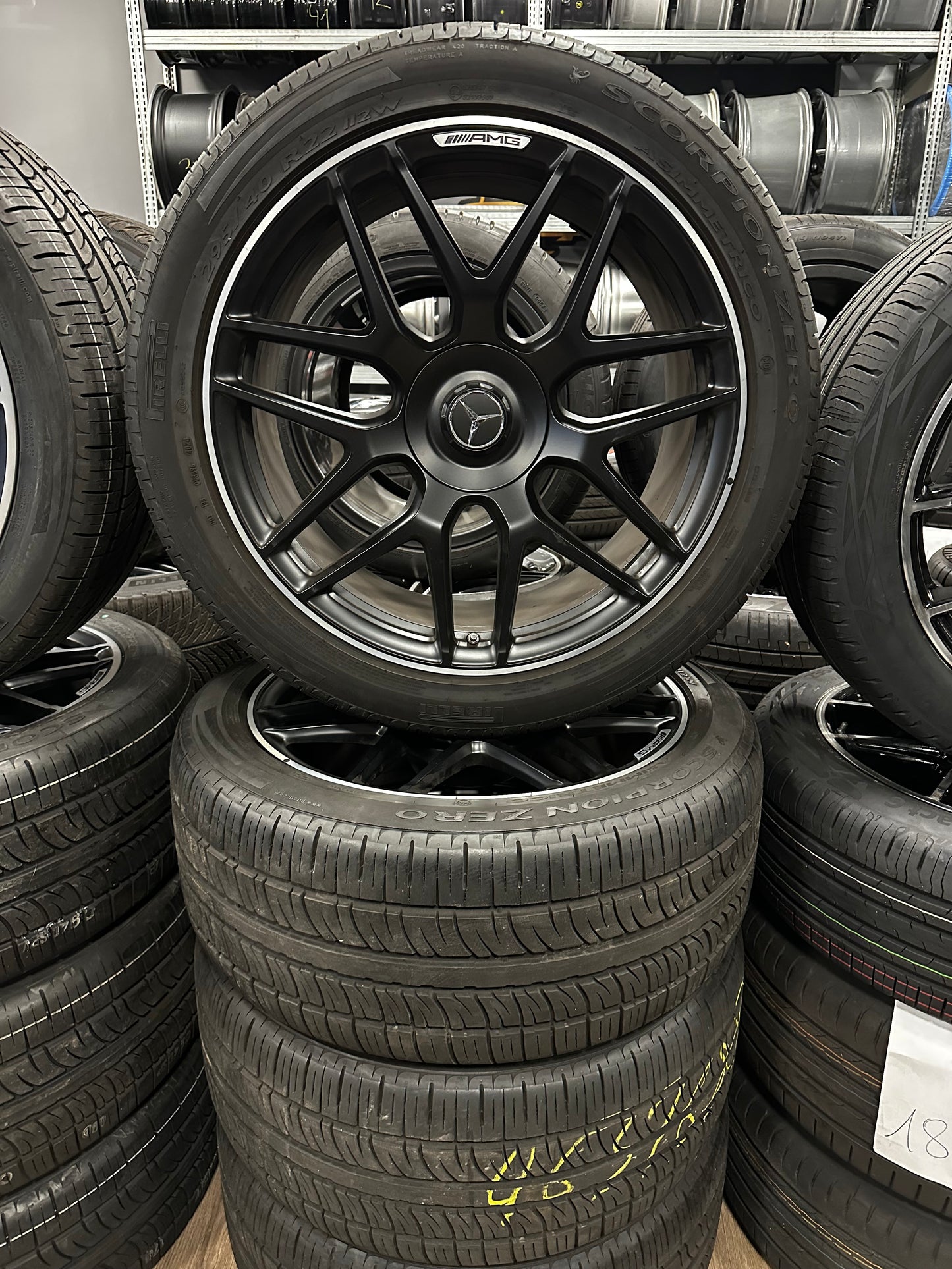 Като Нови Оригинал Mercedes G63 AMG G klasse 22 Zoll  Мерцедес Г класа W463 22 цола AMG джанти летен комплект летни гуми