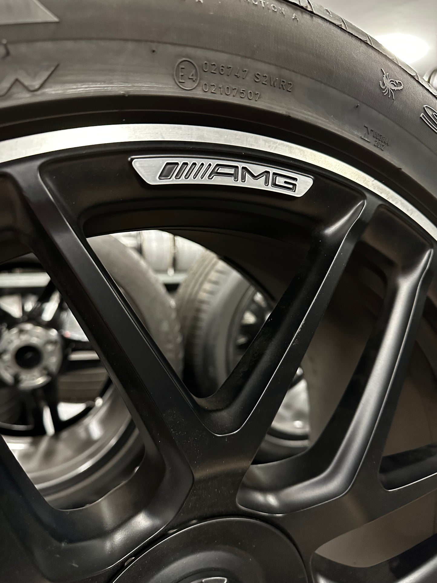 Като Нови Оригинал Mercedes G63 AMG G klasse 22 Zoll  Мерцедес Г класа W463 22 цола AMG джанти летен комплект летни гуми