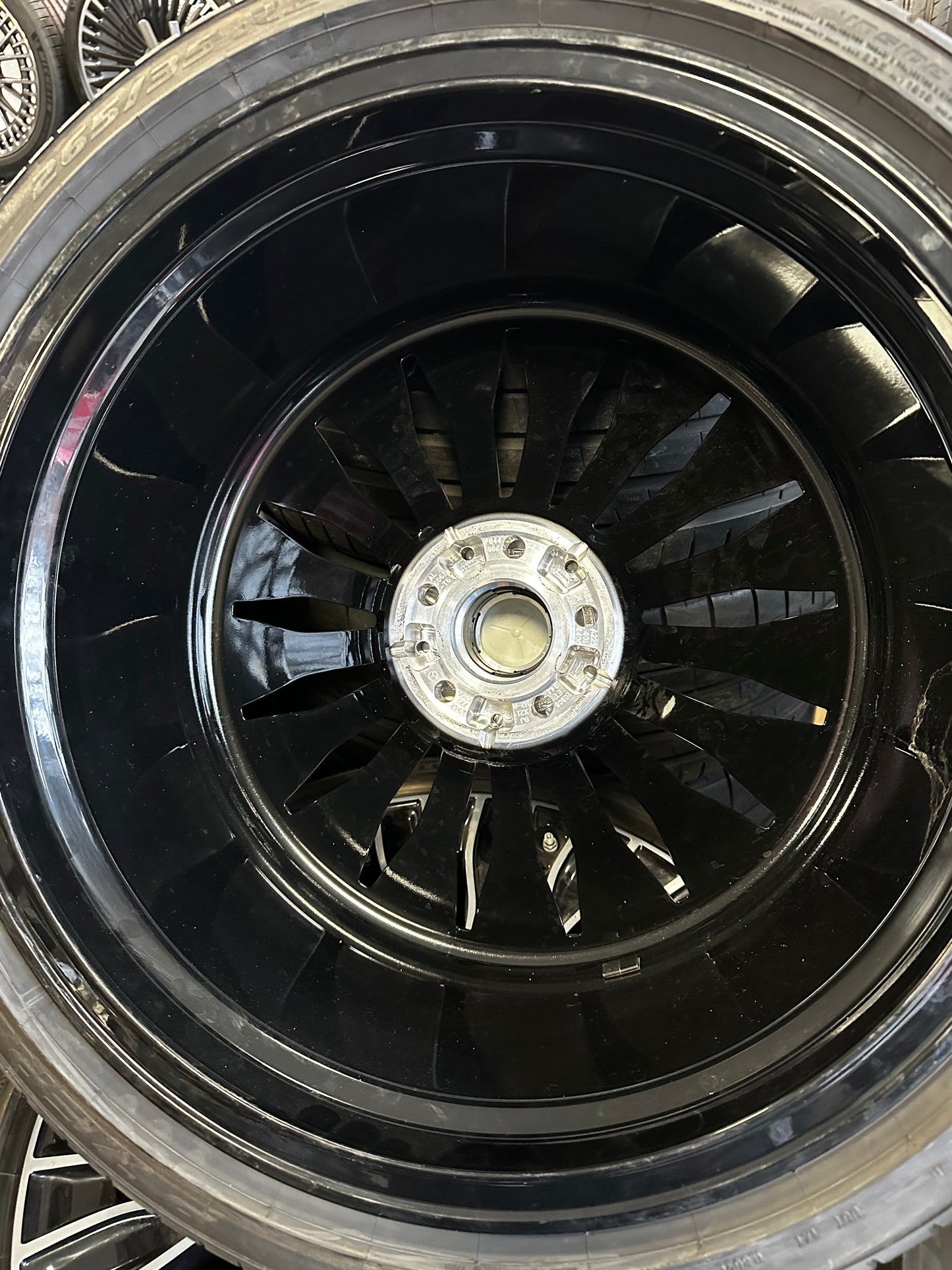 Оригинал като Нови Mercedes S Klasse Maybach W223 V223 21 Zoll Мерцедес С Класа Майбах 21 цола джанти летен комплект летни гуми