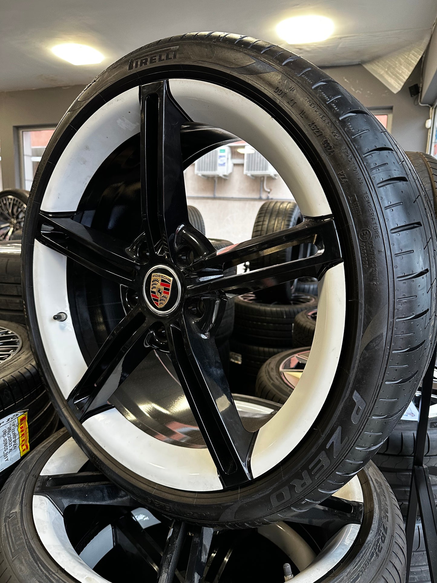 Като Нови Оригинал Porsche Taycan 21 Zoll Алуминиеви джанти Порше Тайкан 21 цола летен комплект летни Гуми