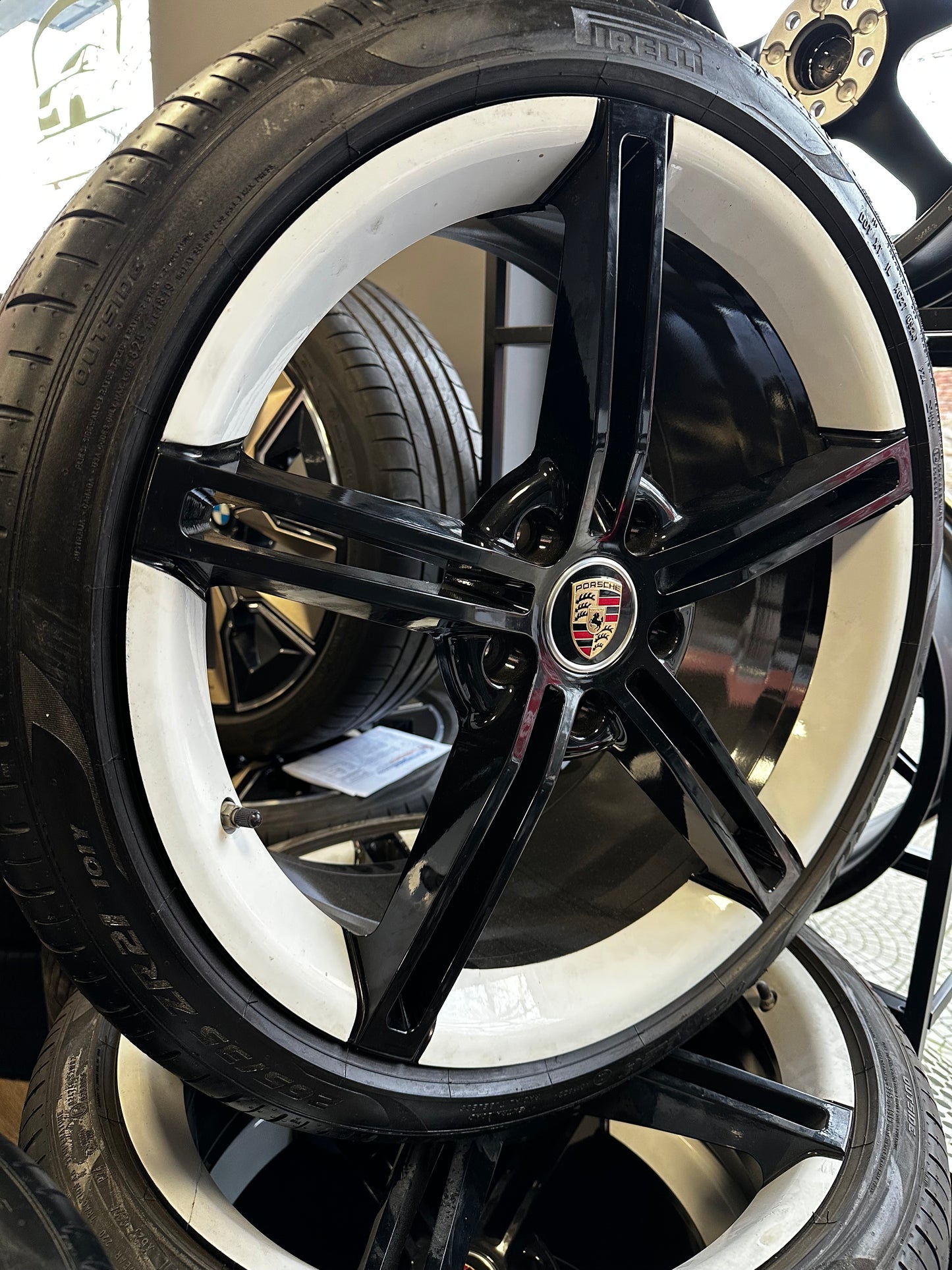 Като Нови Оригинал Porsche Taycan 21 Zoll Алуминиеви джанти Порше Тайкан 21 цола летен комплект летни Гуми