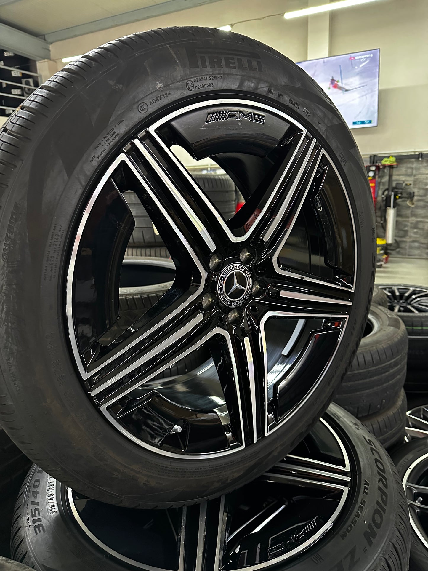Оригинал като нови Mercedes GLE V167 C167 AMG 21 Zoll Мерцедес ГЛЕ 21 цола AMG джанти летен зимен комплект летни зимни гуми