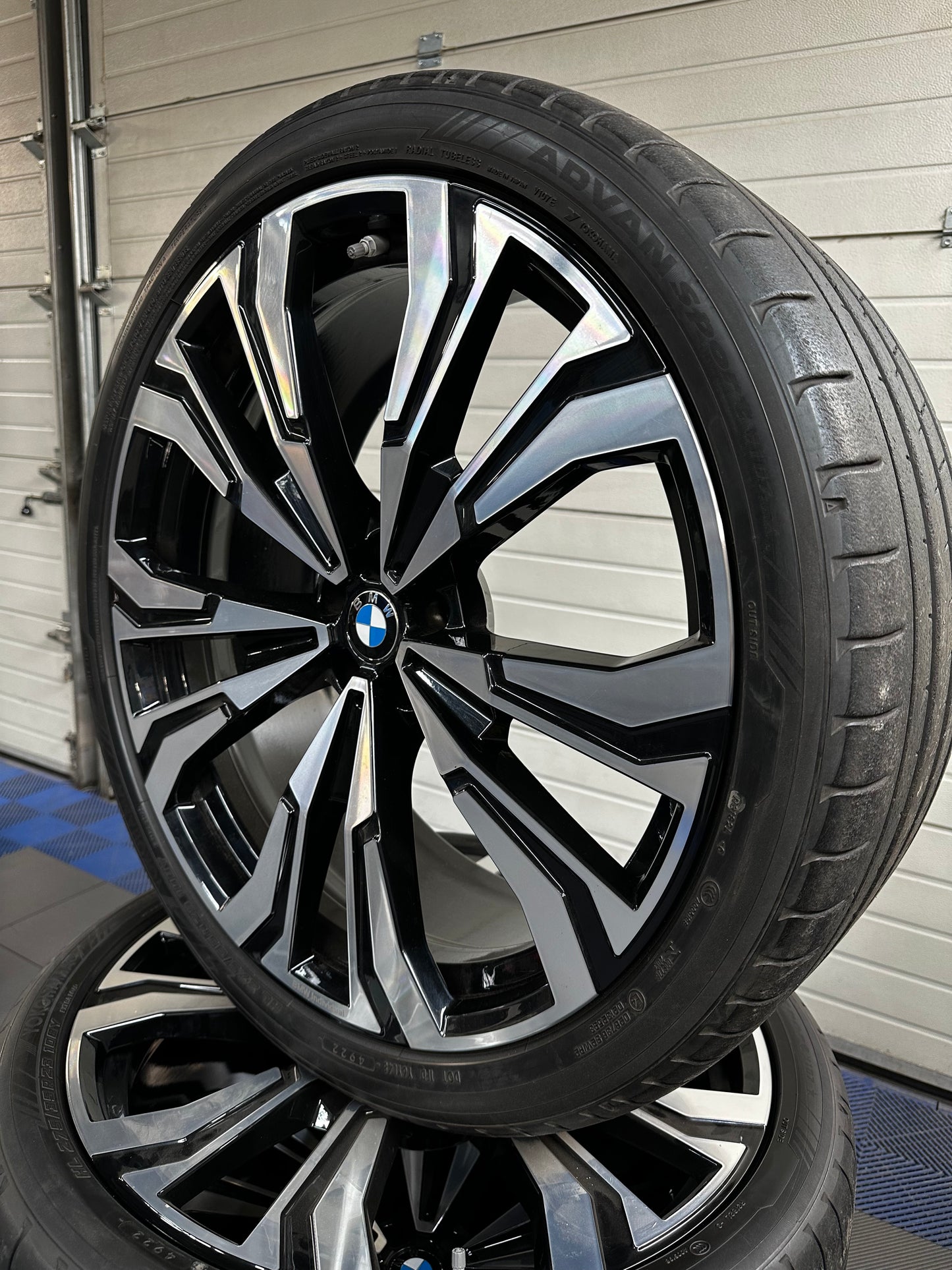 Оригинал BMW X7 G07 23 Zoll 914i Бмв X7 G07 23 цола джанти летен комплект летни гуми