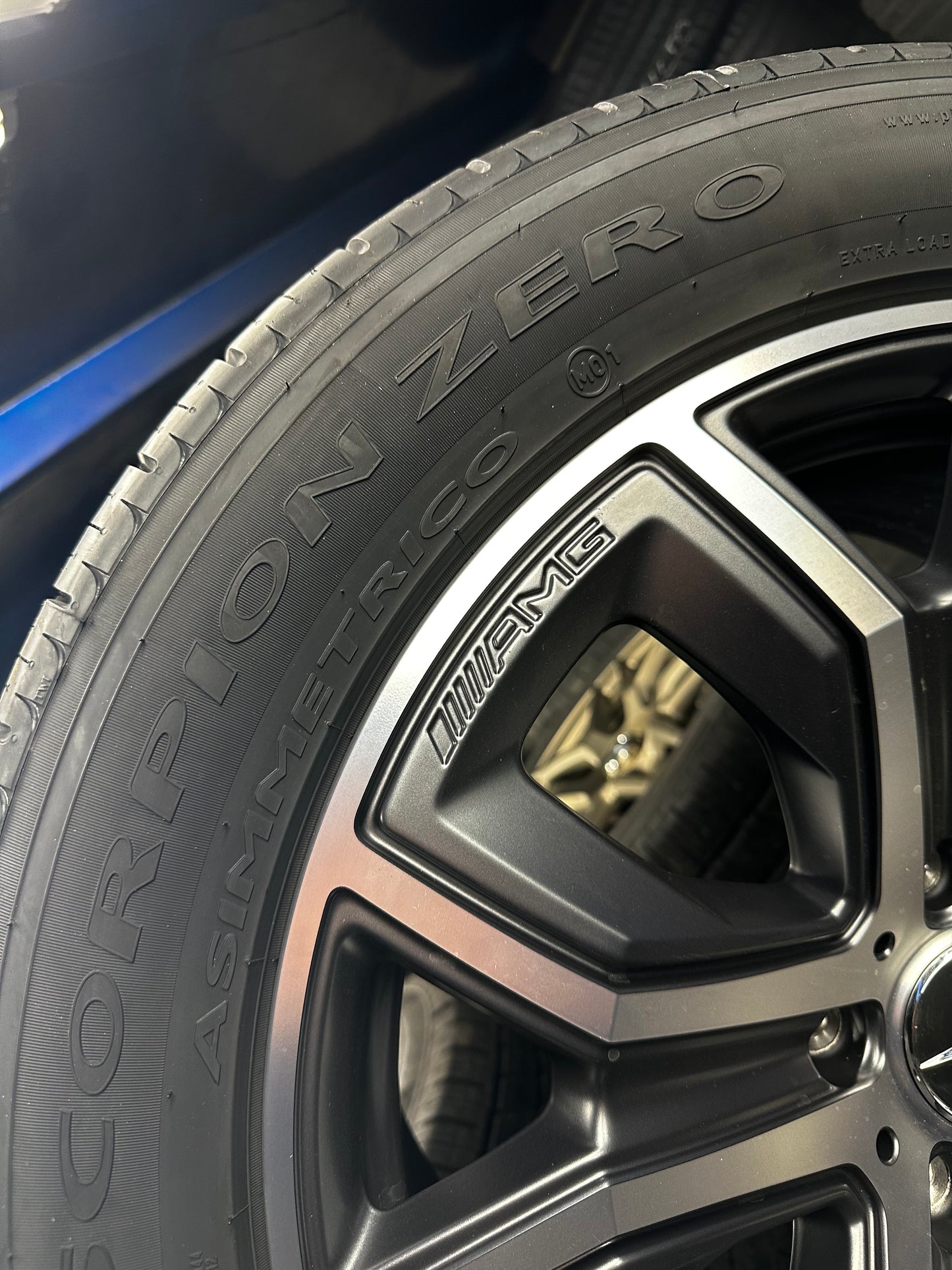 Нови Оригинал Mercedes G Klasse W465 AMG 20 Zoll Мерцедес Г класа W465 20 цола AMG джанти летен комплект летни гуми