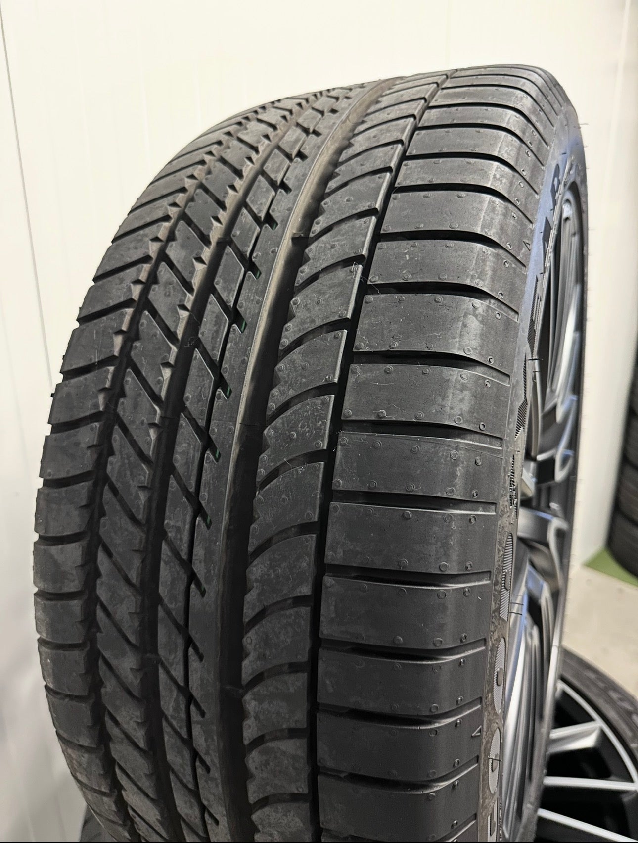 Като Нови Оригинал Mercedes G63 AMG G klasse W463 W465 22 Zoll Г класа W463 W465 22 цола AMG джанти летен комплект летни гуми