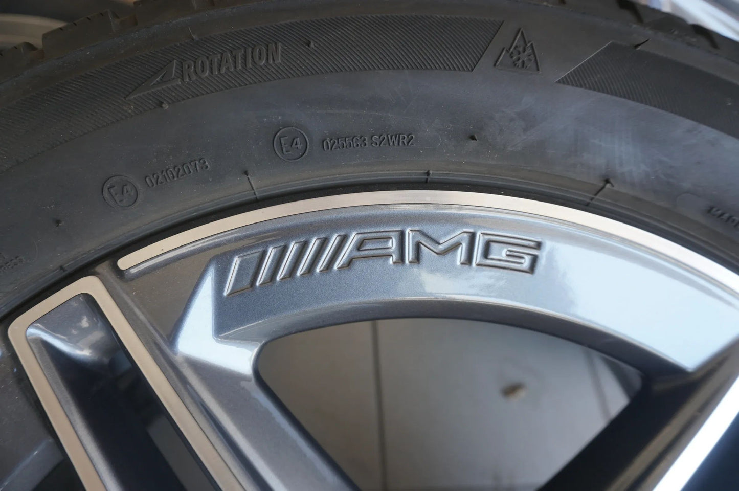 Mercedes GLA H247 GLB X247 TOP AMG Alufelgen Winterreifen 235 50 R19 Zoll 8mm