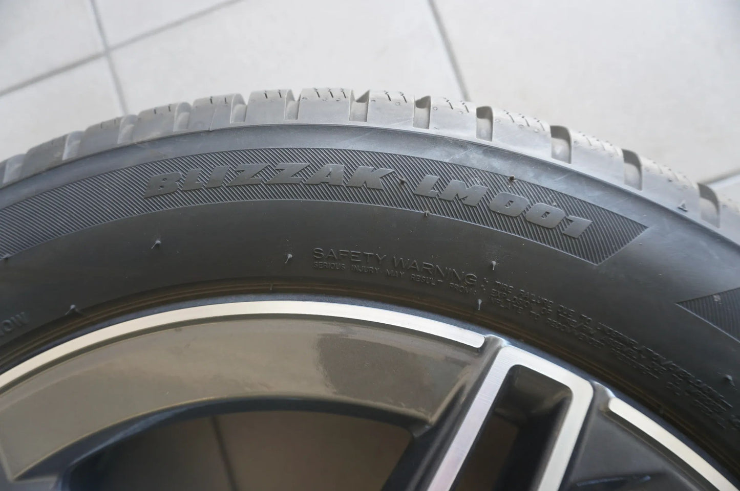 Mercedes GLA H247 GLB X247 TOP AMG Alufelgen Winterreifen 235 50 R19 Zoll 8mm