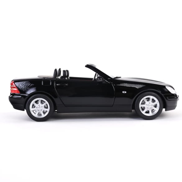 Mercedes Benz SLK 200 R170 Cabrio black 1:18 NOREV B66040714 Мерцедес Бенц СЛК 200 Кабрио черен отваряем