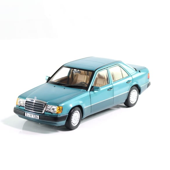 Mercedes Benz 230 E Klasse W124 beryll blue 1:18 NOREV B66040698 Мерцедес Бенц 230 Е Класа син отваряем