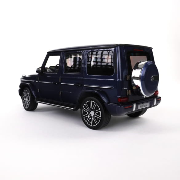 Mercedes Benz G Klasse W465 blue 1:18 NOREV B66960663 Мерцедес Бенц Г Класа син отваряем