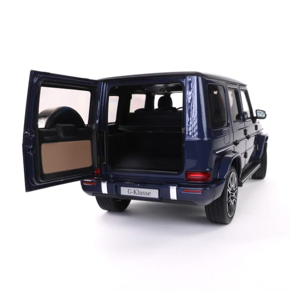 Mercedes Benz G Klasse W465 blue 1:18 NOREV B66960663 Мерцедес Бенц Г Класа син отваряем