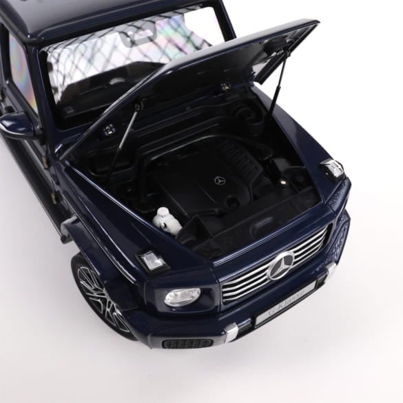 Mercedes Benz G Klasse W465 blue 1:18 NOREV B66960663 Мерцедес Бенц Г Класа син отваряем