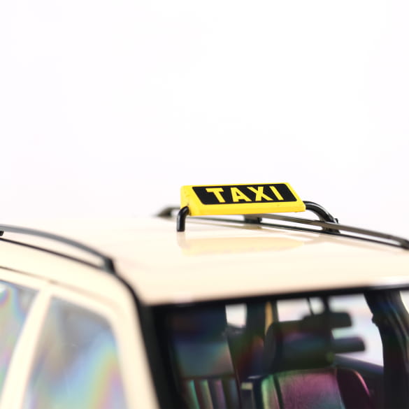 Mercedes Benz E Klasse Taxi W124 300D Limited 1000 1:18 NOREV B66040702 Мерцедес Бенц Е Класа Такси 300Д отваряем Лимитирана 1000