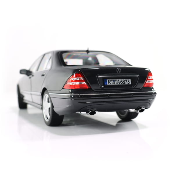 Mercedes Benz S55 AMG W220 black Limited 1000 1:18 NOREV B66040686 Мерцедес Бенц С55 АМГ черен отваряем Лимитирана 1000