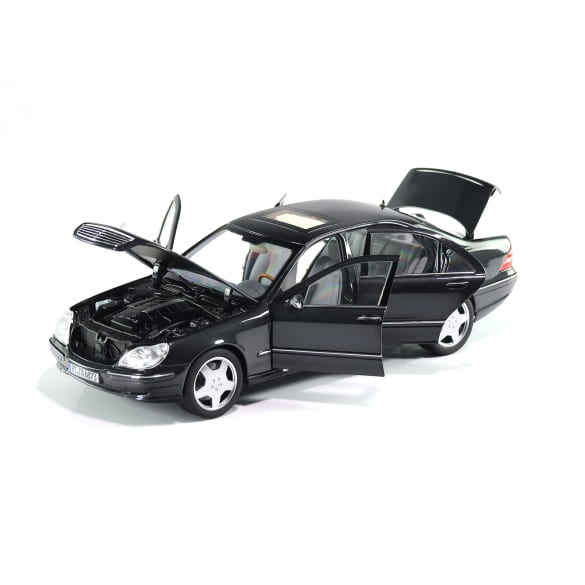 Mercedes Benz S55 AMG W220 black Limited 1000 1:18 NOREV B66040686 Мерцедес Бенц С55 АМГ черен отваряем Лимитирана 1000