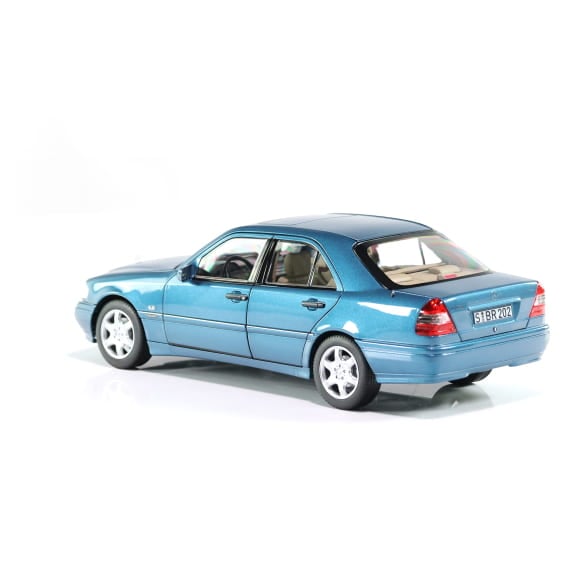 Mercedes Benz C200 W202 blue 1:18 NOREV B66040704 Мерцедес Бенц Ц200 син отваряем