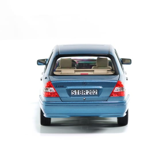 Mercedes Benz C200 W202 blue 1:18 NOREV B66040704 Мерцедес Бенц Ц200 син отваряем