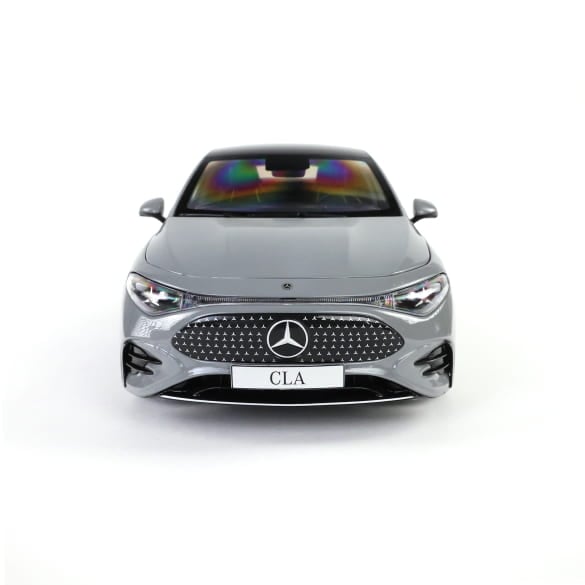 Mercedes Benz CLA W174 grey 1:18 NOREV B66960844 Мерцедес Бенц Цла Класа сив отваряем