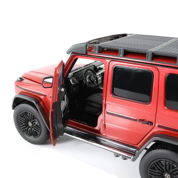 Mercedes Benz G63 4x4 G Klasse AMG rot 1:18 NOREV B66961113 Мерцедес Бенц Г Класа 4х4 червен отваряем