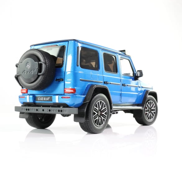 Mercedes Benz G63 4x4 G Klasse AMG blue Limited 1000 1:18 NOREV B66961111 Мерцедес Бенц Г Класа 4х4 син отваряем Лимитирана 1000