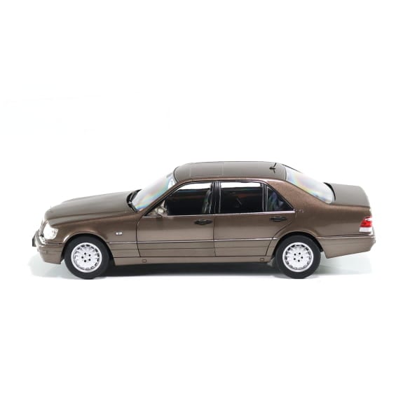 Mercedes Benz S600 W140 Braun 1:18 NOREV B66040684 Мерцедес Бенц С600 кафяв отваряем