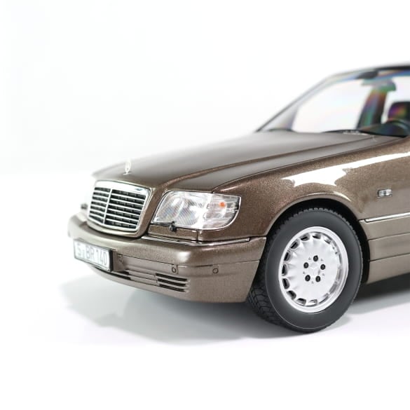 Mercedes Benz S600 W140 Braun 1:18 NOREV B66040684 Мерцедес Бенц С600 кафяв отваряем