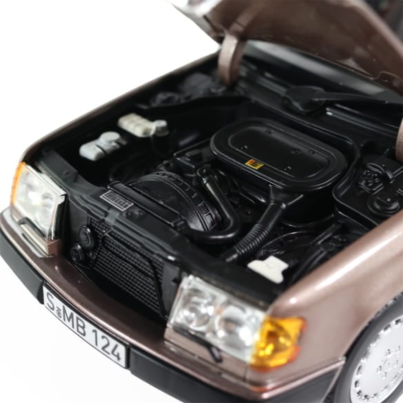 Mercedes Benz 230 E Klasse W124 rosenholz 1:18 NOREV B66040697 Мерцедес Бенц 230 Е Класа роза кафяв отваряем