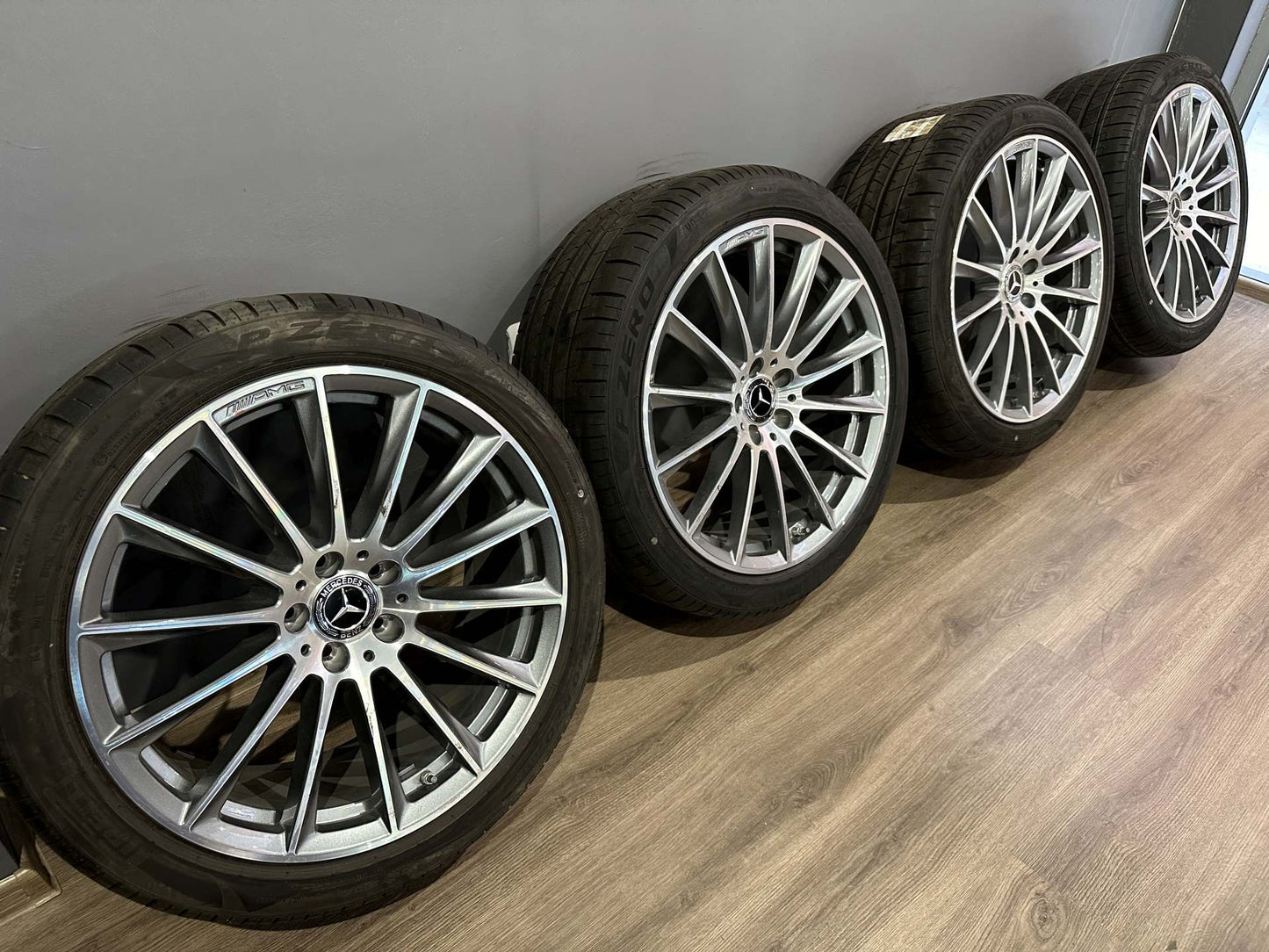 Оригинал като Нови Mercedes S Klasse 20 Zoll W223 V223 Мерцедес С Класа 20 цола AMG джанти летен комплект летни гуми