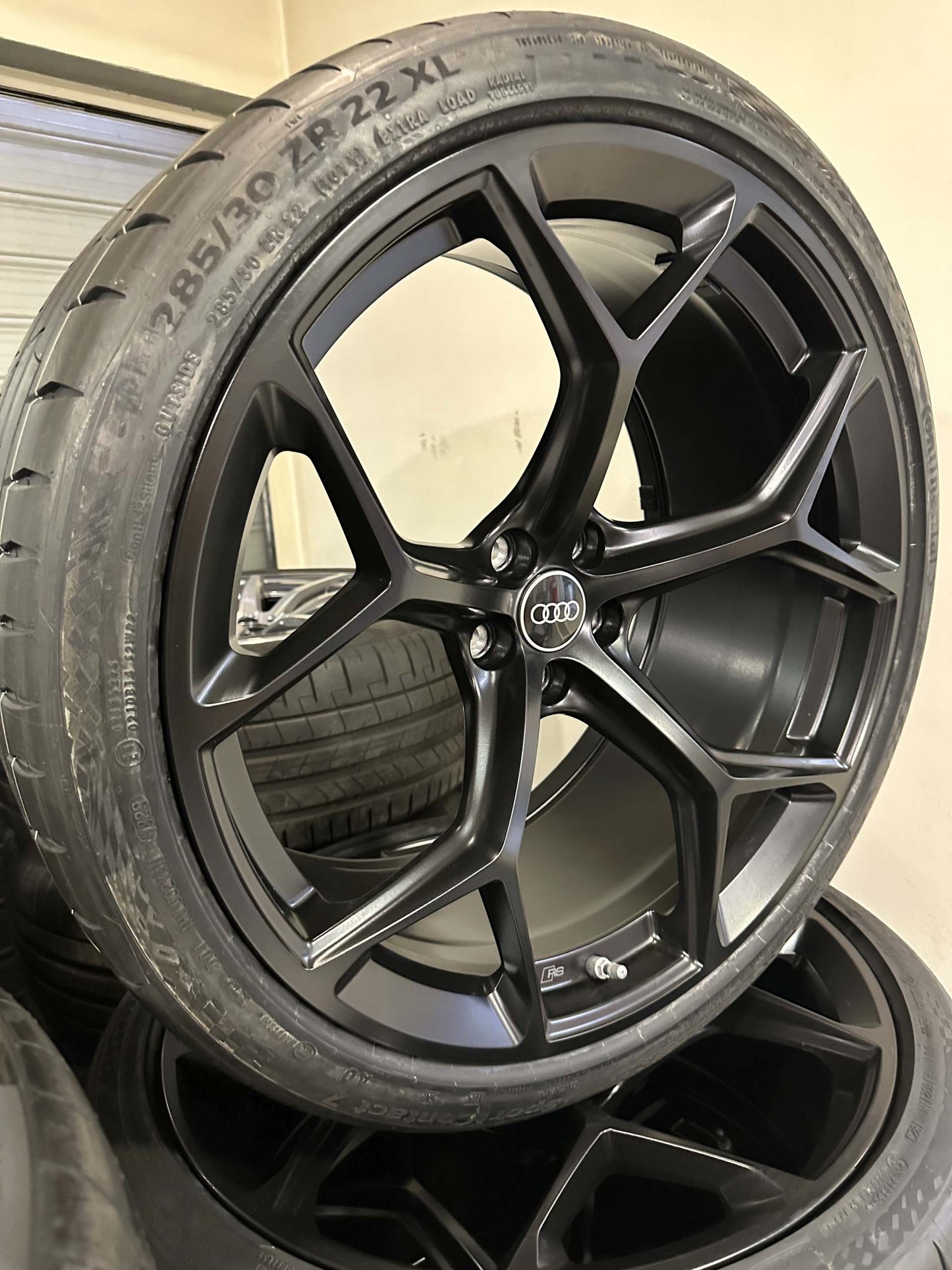 Нови Audi RS6 RS7 4K C8 22 Zoll Performance Ауди RS6 RS7 РС7 РС6 4К Ц8 Алуминиеви джанти 22 цола летен комплект летни Гуми
