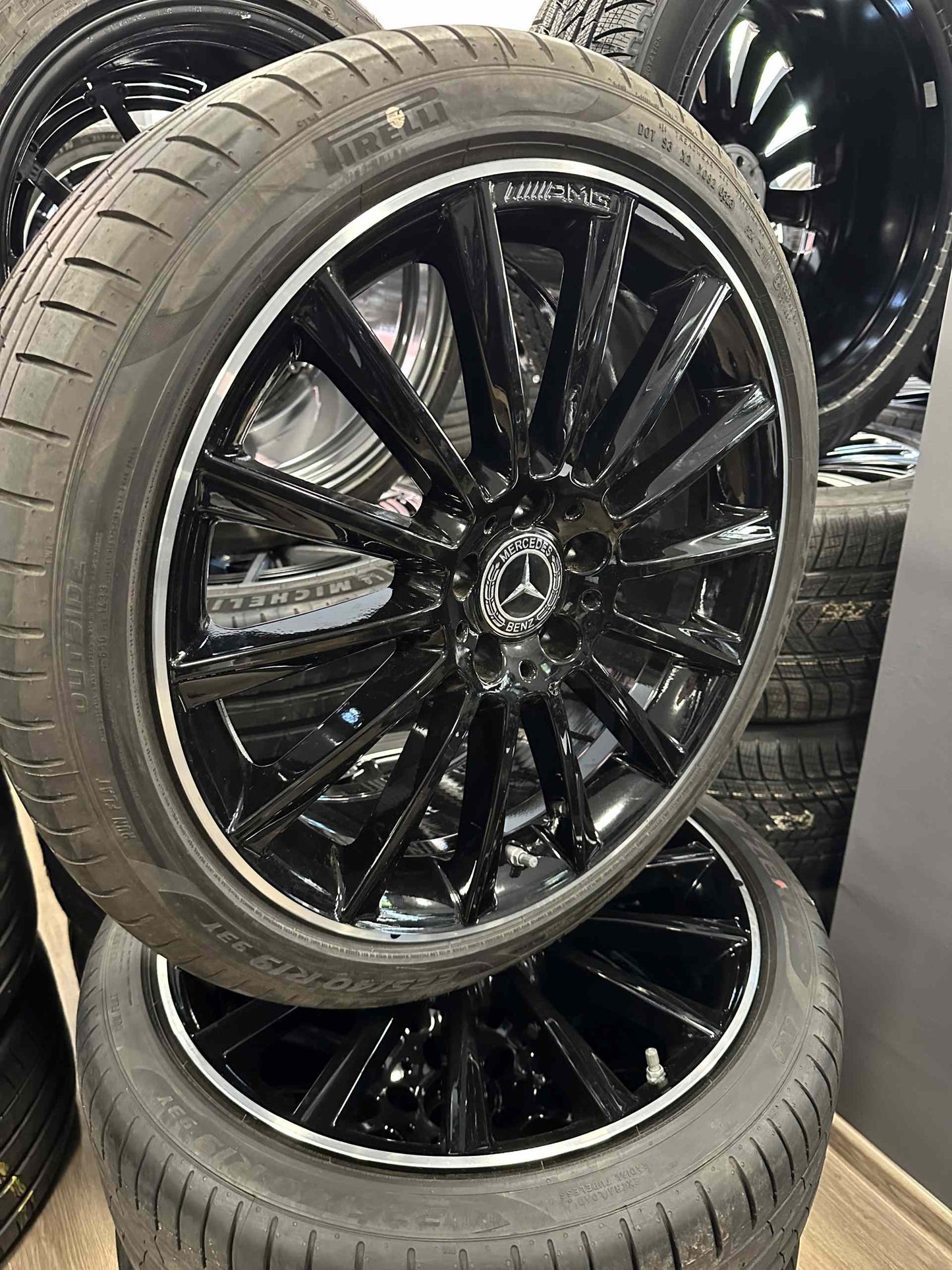 Оригинал Mercedes C klasse W205 19 Zoll AMG Мерцедес Ц класа W205 19 цола AMG летен комплект летни гуми